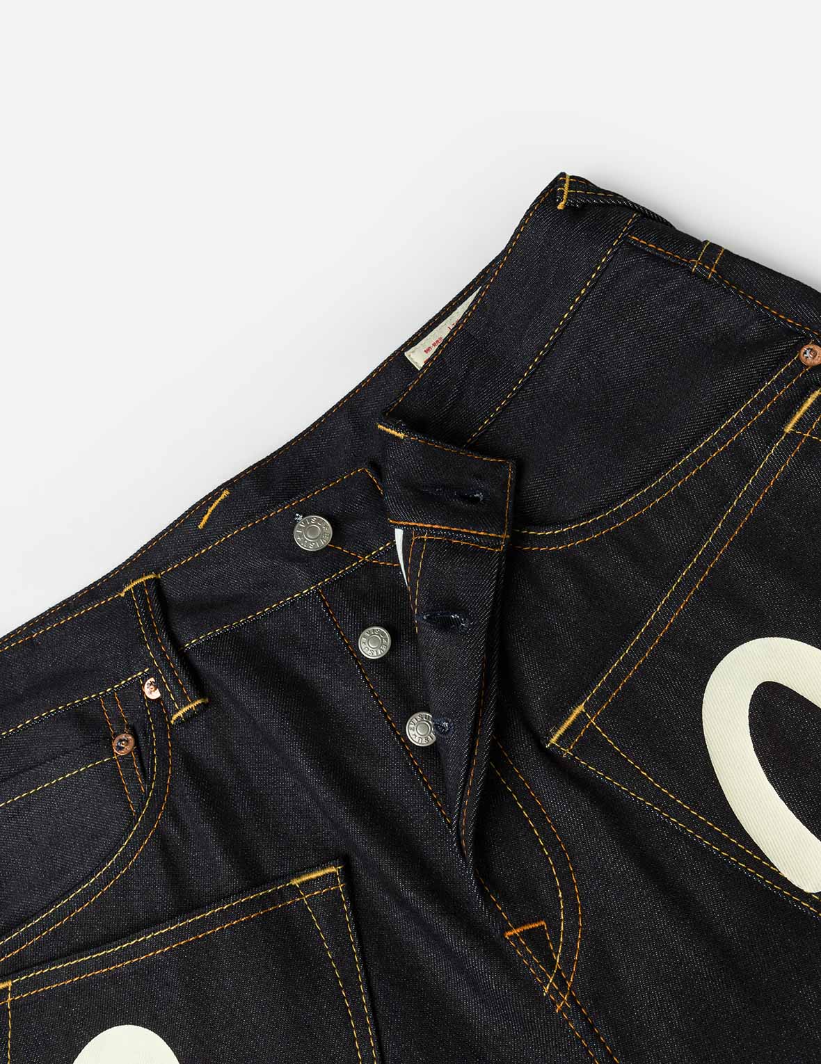 Seagull Print and Multi-Pocket Fashion Fit Denim Shorts - Image 9