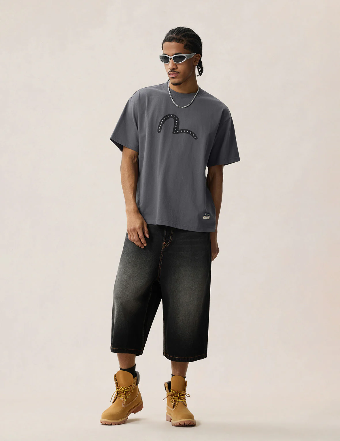 Seagull Printed Metal Studs T-shirt - Image 8