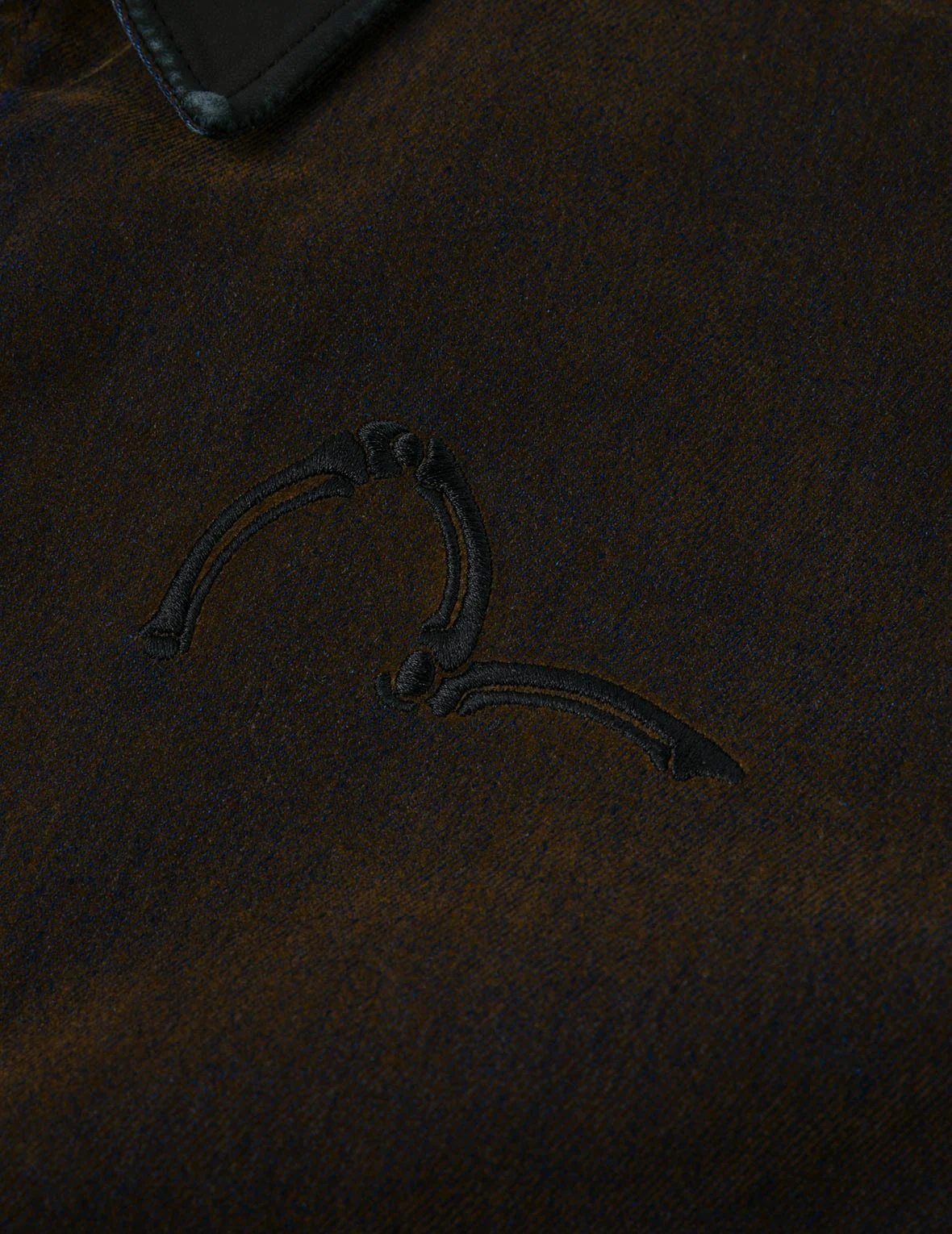 Skull and Logo Embroidery Fashion Fit Heavy Washed Denim Jacket - Image 8