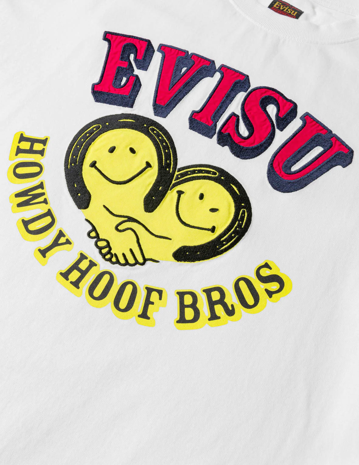 Smiling-heart Seagull-horseshoes Embroidery T-shirt - Image 13