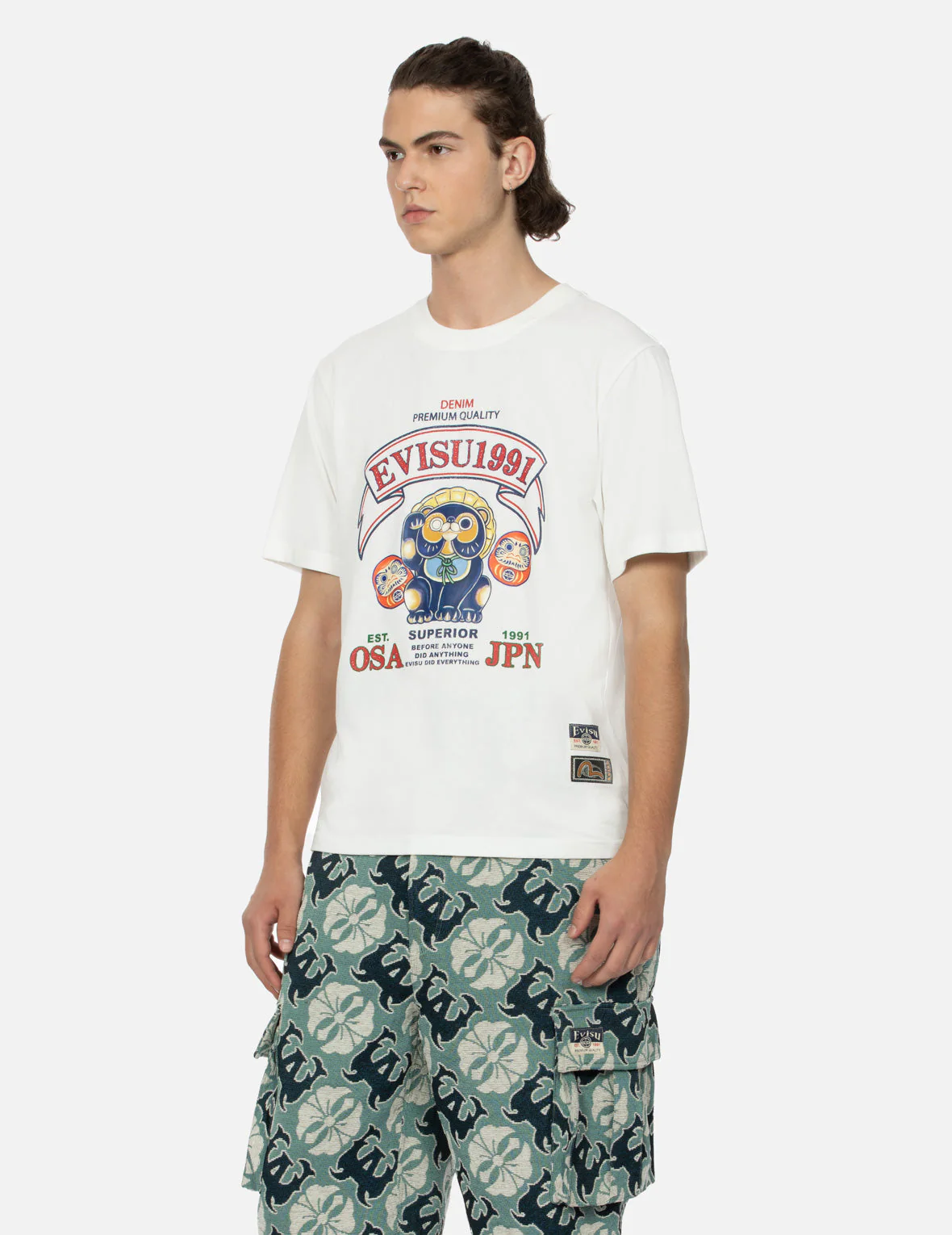 Tanuki and Daruma Print Regular Fit T-Shirt - Image 14
