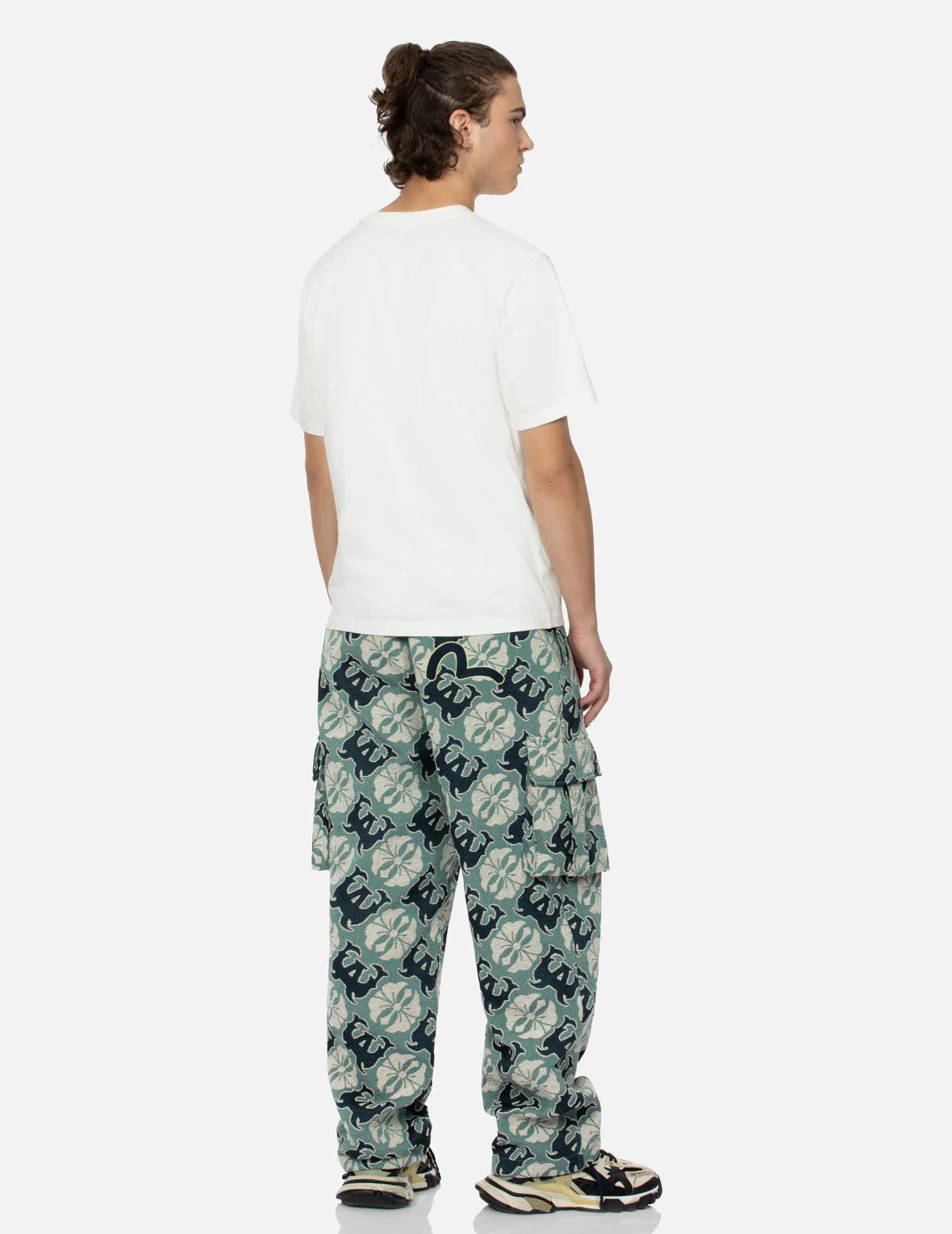 Tanuki and Daruma Print Regular Fit T-Shirt - Image 8