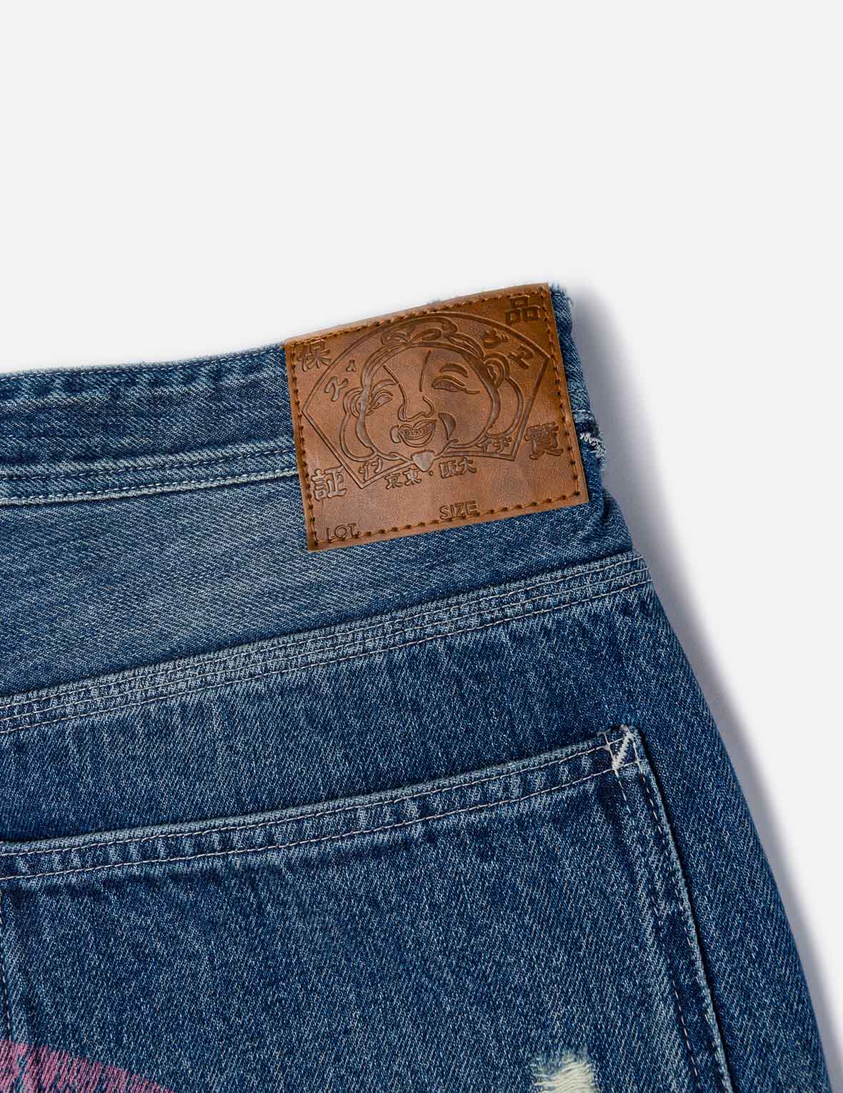 Washed and Distressed Daicock Print Relax Fit Jeans - Image 18