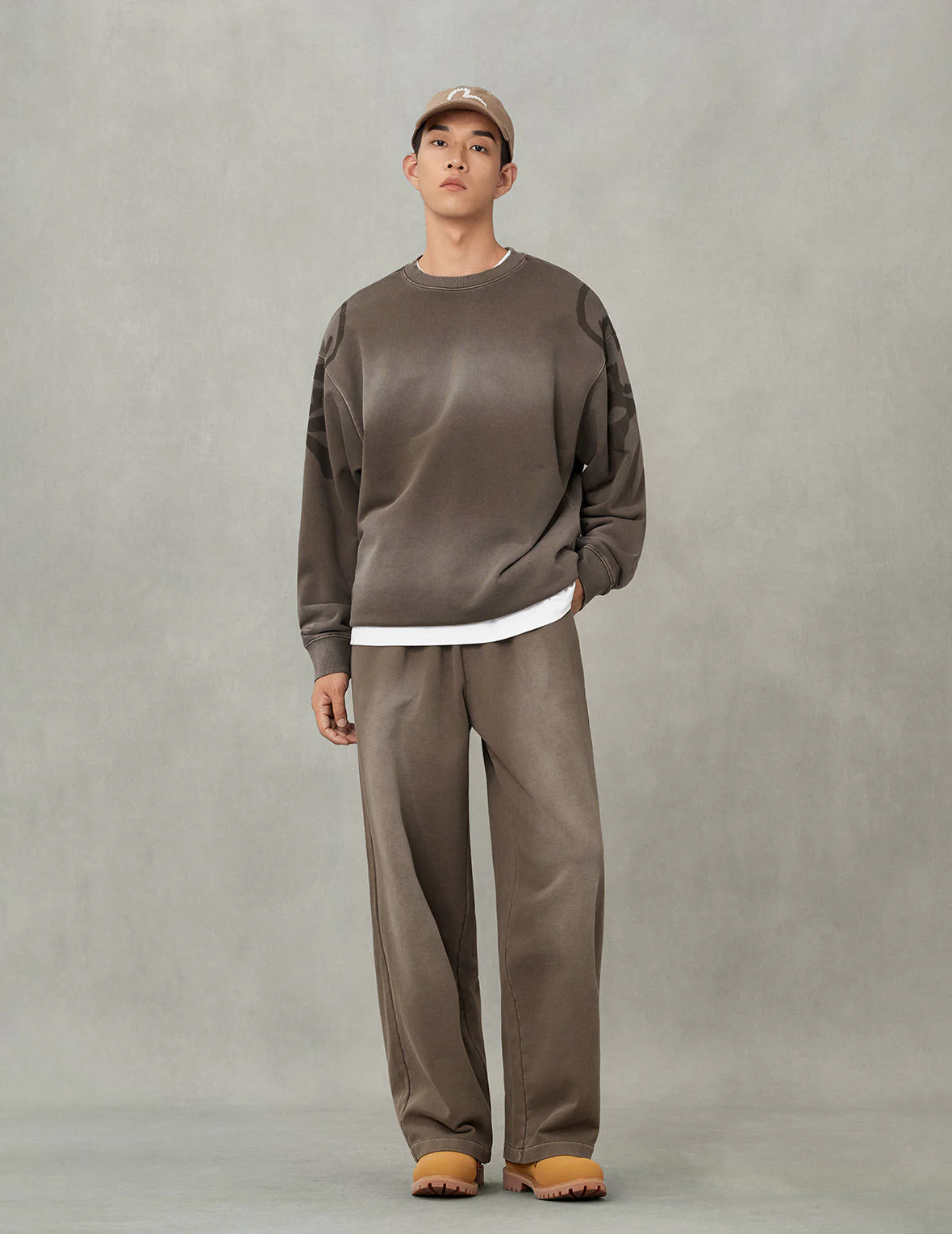 Washed Daicock Print Fashion Fit Sweatpants - Image 9