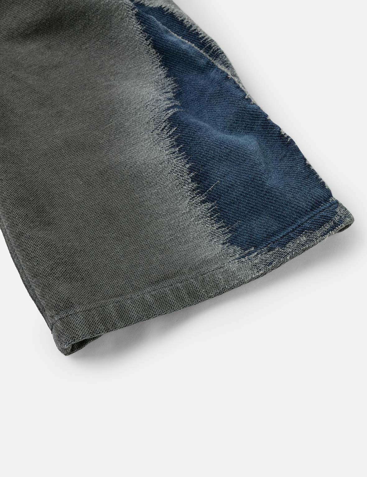 Washed Distressed Seagull Print 3D Cut Jeans - Image 13