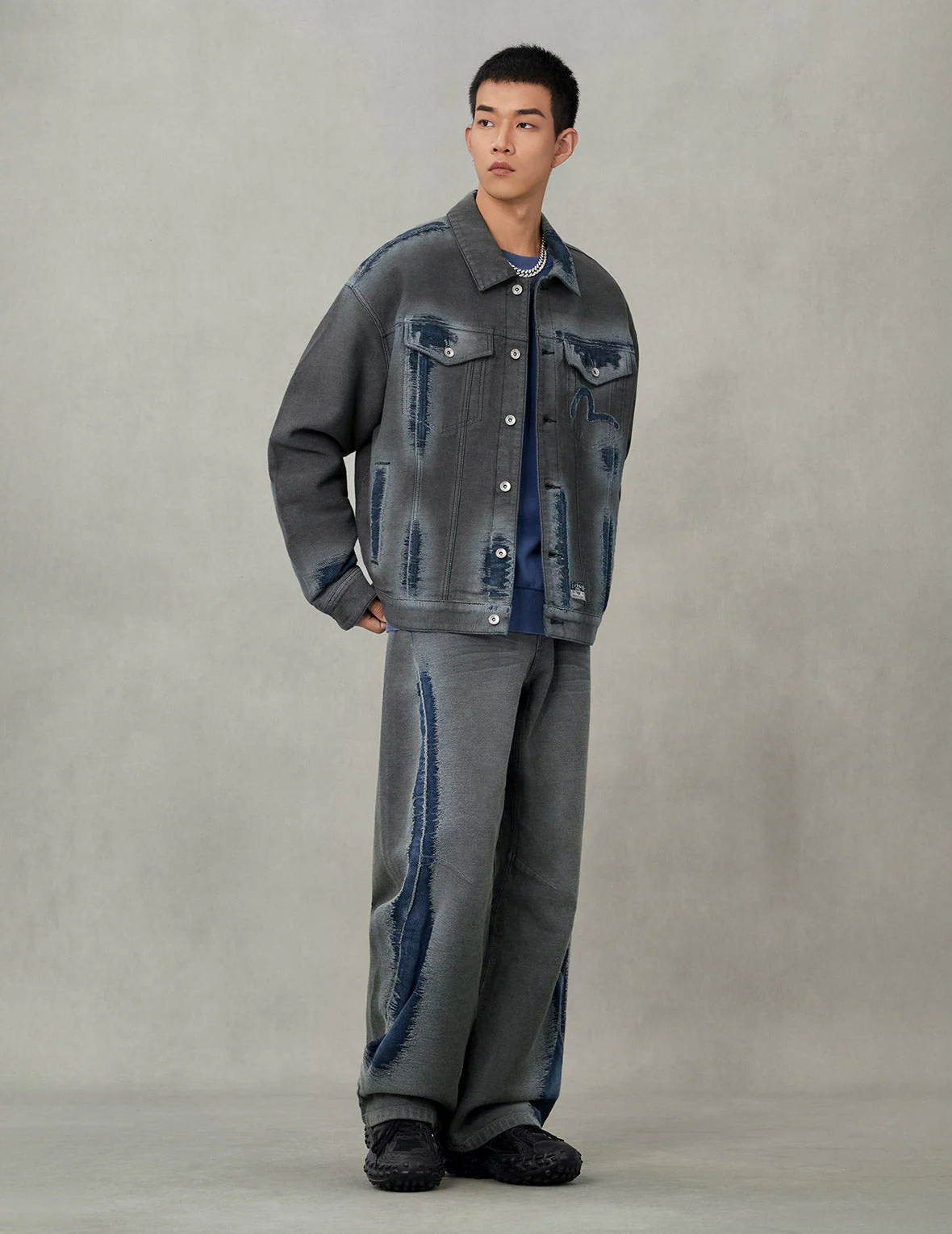 Washed Distressed Seagull Print 3D Cut Jeans - Image 5