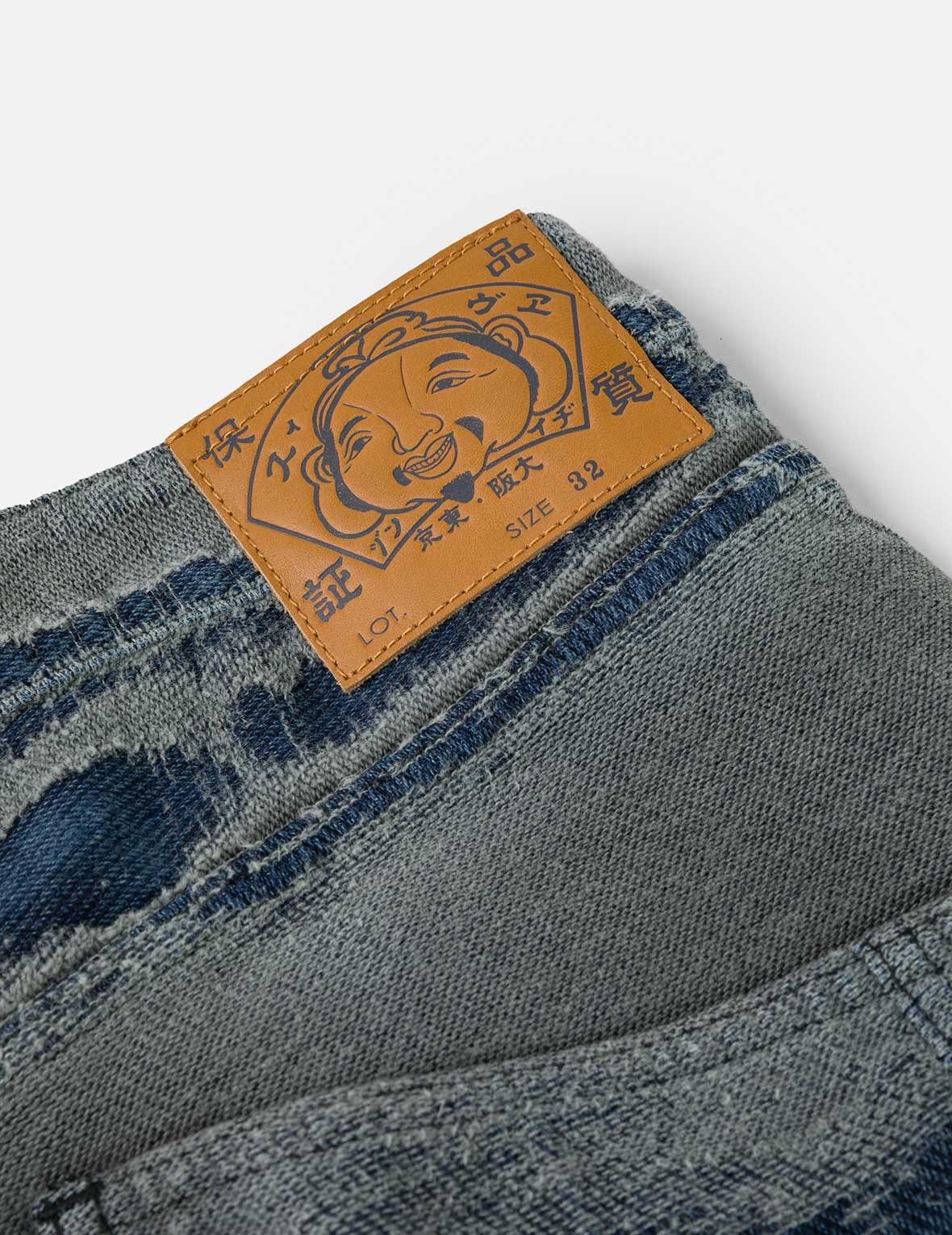 Washed Distressed Seagull Print 3D Cut Jeans - Image 8