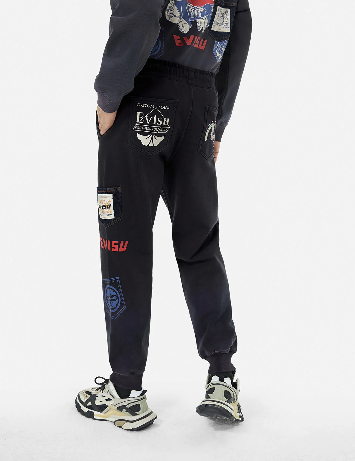 Washed Multi-pocket and Logos Print Straight Fit Sweatpants - Image 9