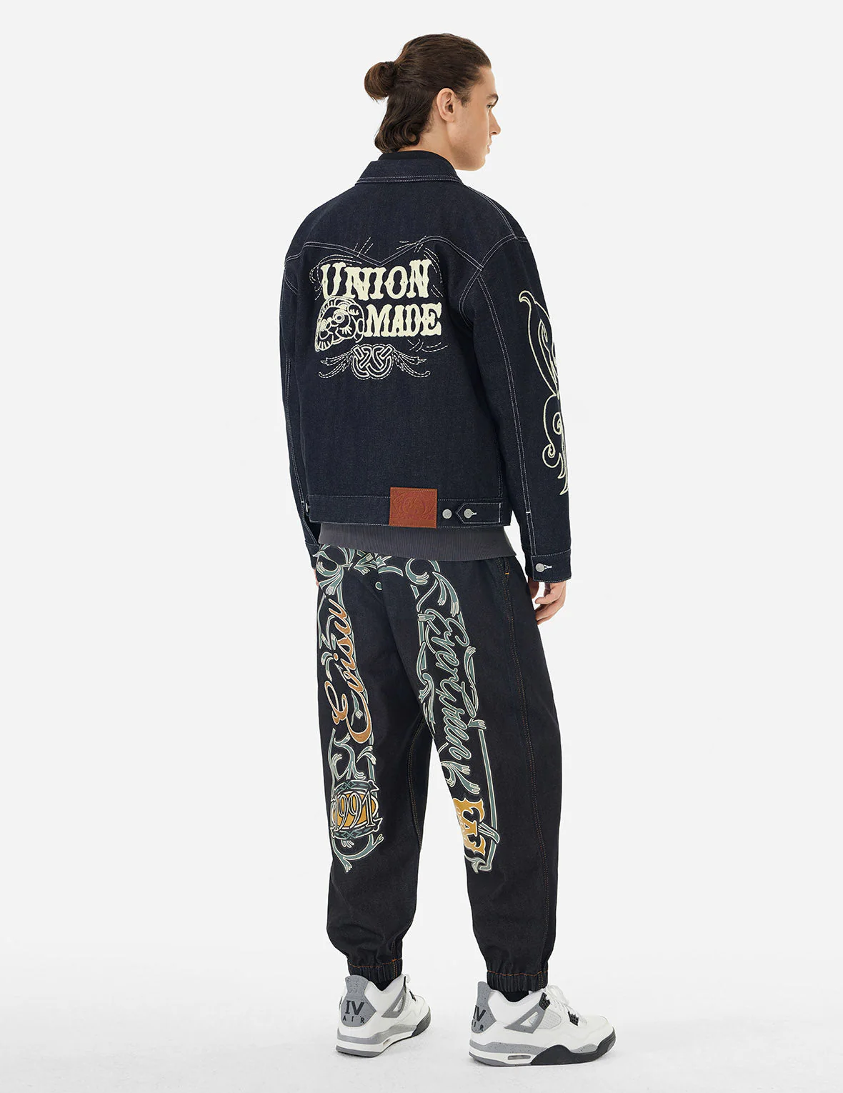 Western Style and Logo Embroidery Denim Jacket - Image 3