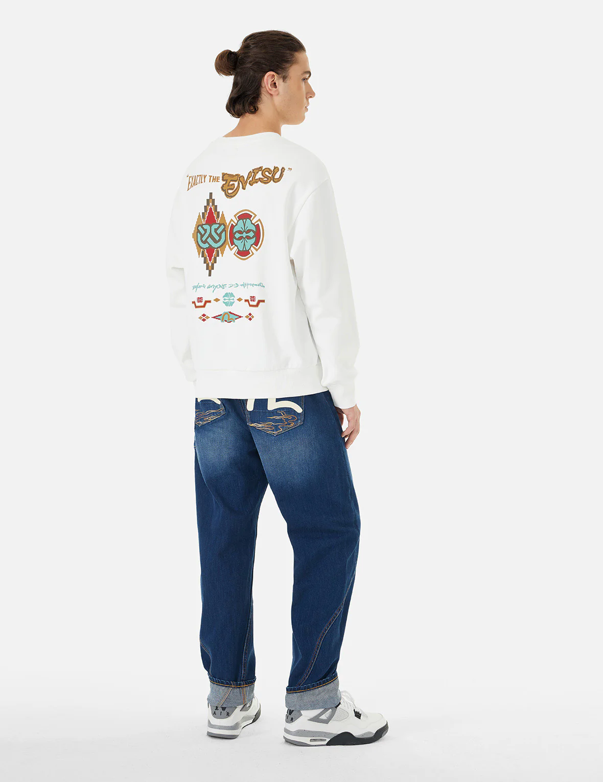 Wheel of Wisdom and Kamon Print Relax Fit Sweatshirt - Image 15